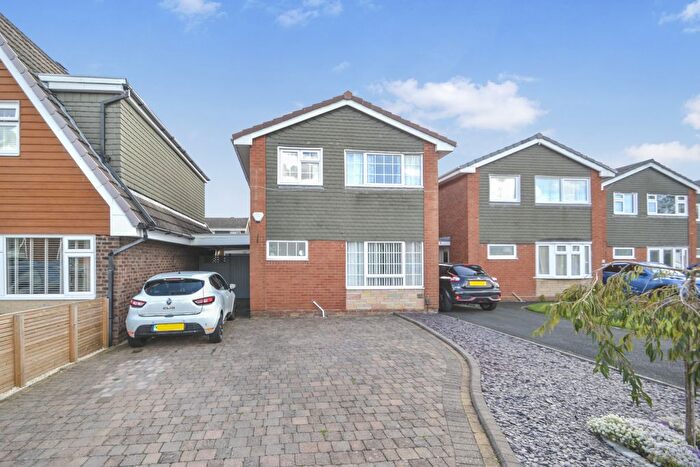 3 Bedroom Link Detached House For Sale In Wrekin Avenue, Newport, TF10