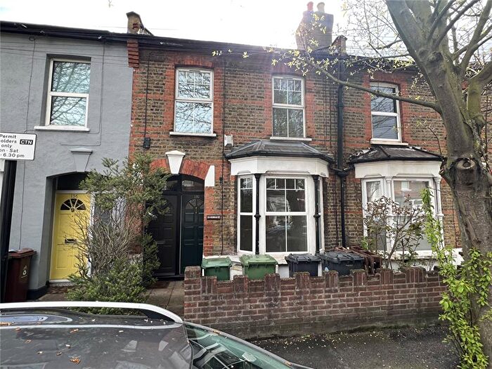 2 Bedroom Flat To Rent In Norman Road, E11