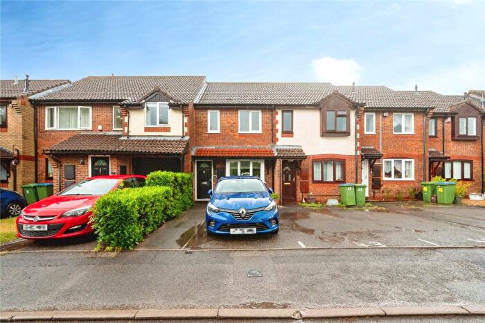2 Bedroom Terraced House For Sale In Grove Gardens, Southampton, Hampshire, SO19