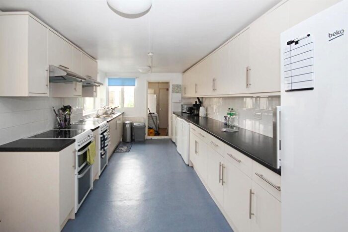 4 Bedroom House To Rent In Huntingdon Road, Cambridge, CB3