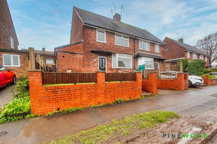 3 Bedroom Semi Detached House To Rent In Crich Road, Inkersall, Chesterfield, Derbyshire, S43