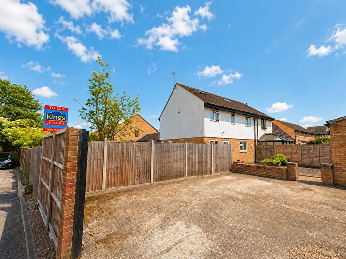 Studio To Rent In Jacksons Drive, Cheshunt, Waltham Cross, EN7