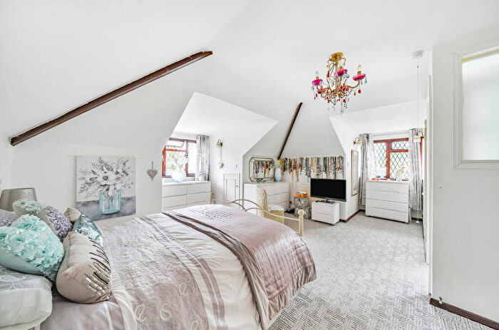 5 Bedroom Detached House For Sale In Guildford Road, Bisley, Woking, Surrey, GU24