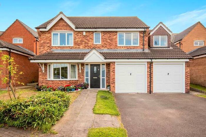 5 Bedroom Detached House To Rent In Poppy Lane, East Ardsley, Wakefield, West Yorkshire, WF3