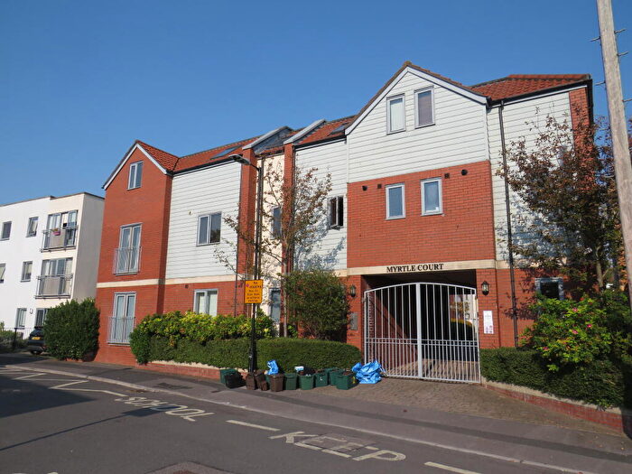 2 Bedroom Apartment To Rent In Southville, Myrtle Court, BS3