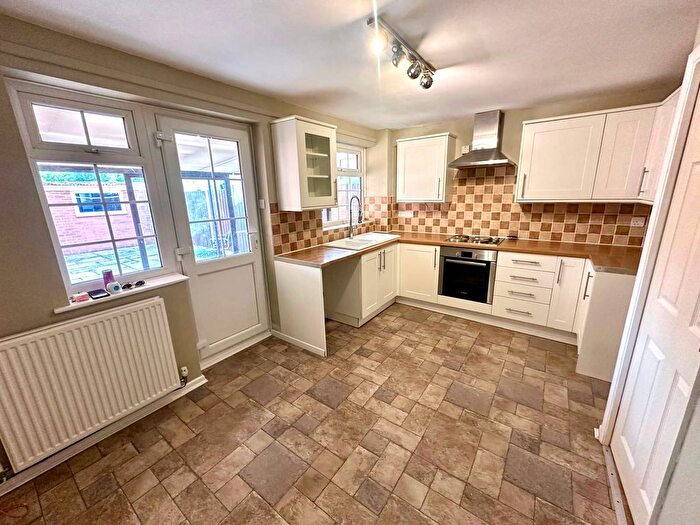2 Bedroom Property To Rent In Cropton Grove, Nottingham, NG13