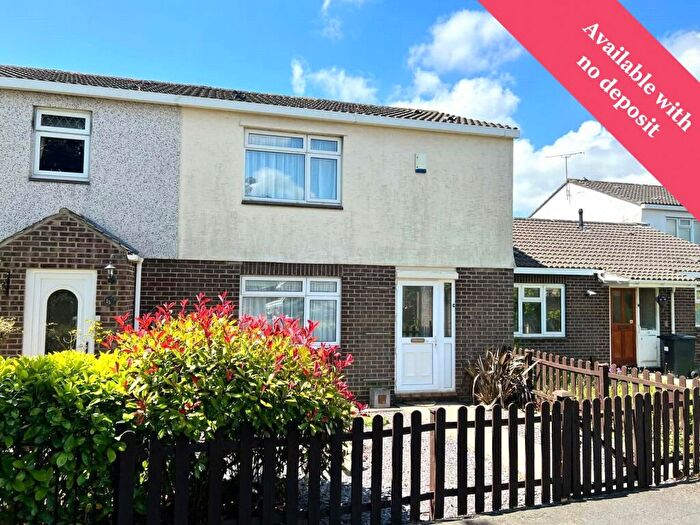 2 Bedroom Semi-Detached House To Rent In Lapwing Gardens, Bristol, BS16