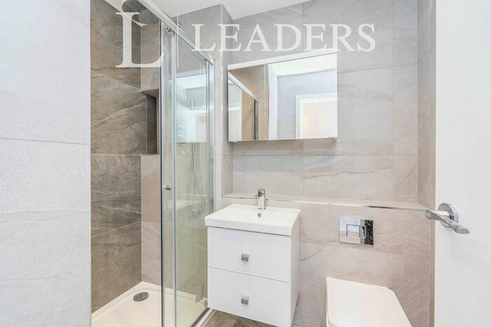 1 Bedroom Flat To Rent In Romsey Road, Shirley, Southampton, SO16