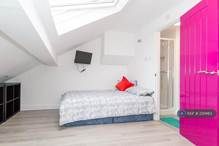 6 Bedroom Terraced House To Rent In Saxony Road, Liverpool, L7