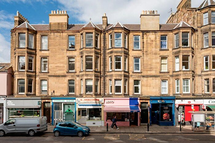 2 Bedroom Flat For Sale In / Raeburn Place, Stockbridge, Edinburgh, EH4
