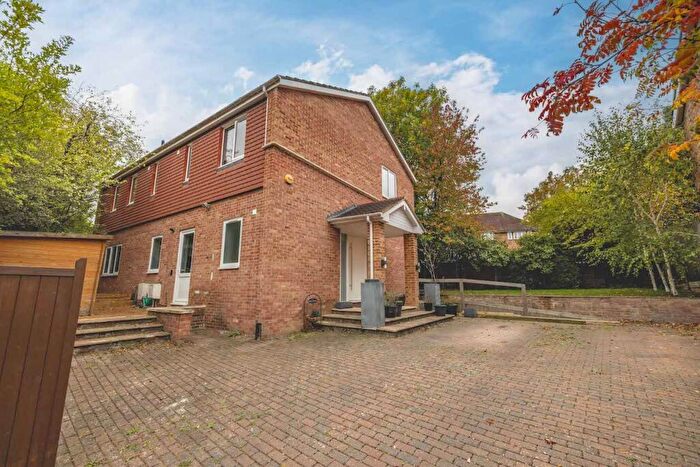 4 Bedroom Detached House For Sale In Copse Wood, Iver Heath, SL0