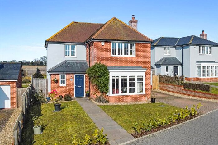 5 Bedroom Detached House For Sale In Poppy Field, Brantham, Suffolk, CO11