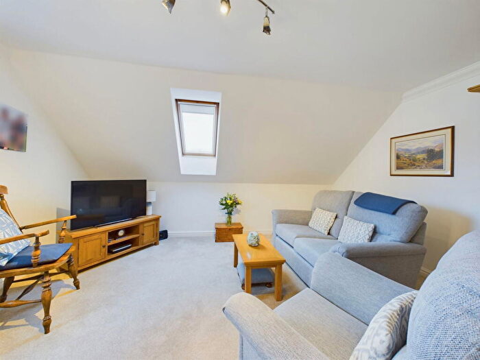 2 Bedroom Flat For Sale In Sea Road, Carlyon Bay, PL25