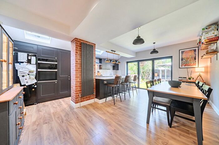 4 Bedroom Semi-Detached House For Sale In St. James Road, Upper Shirley, Southampton, Hampshire, SO15
