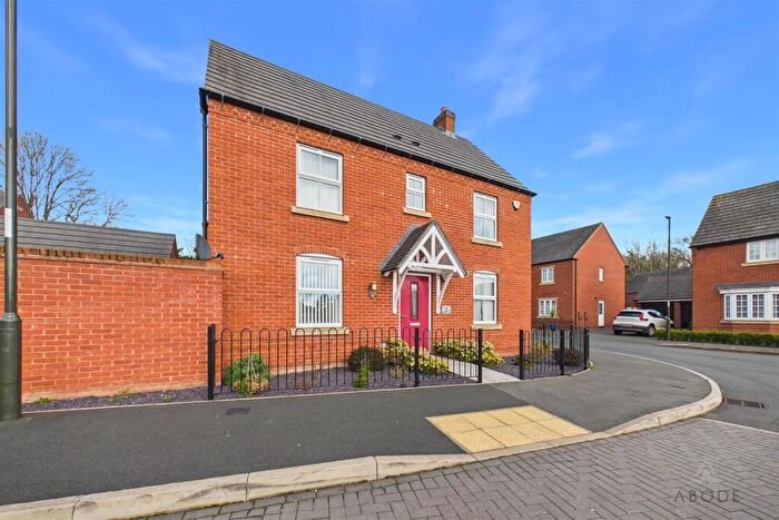 3 Bedroom Detached House For Sale In Hindlip Close, Doveridge, Derbyshire, DE6