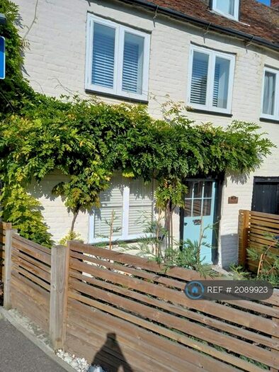 2 Bedroom Semi-Detached House To Rent In Faversham, Faversham, ME13