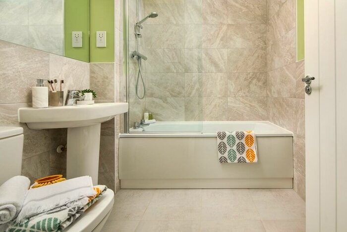 4 Bedroom Semi-Detached House For Sale In Stirling Close, Maldon, CM9