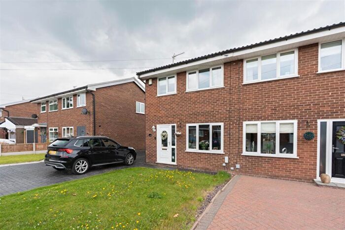 3 Bedroom Semi-Detached House For Sale In Lancaster Close, Winsford, CW7