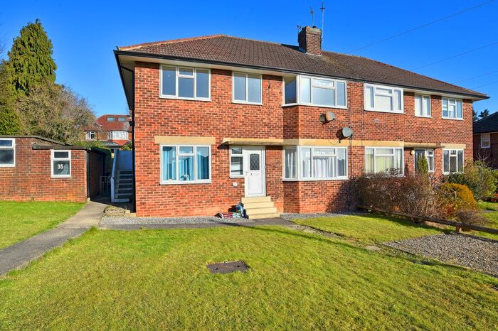 2 Bedroom Flat To Rent In Eleanor Drive, Harrogate, HG2
