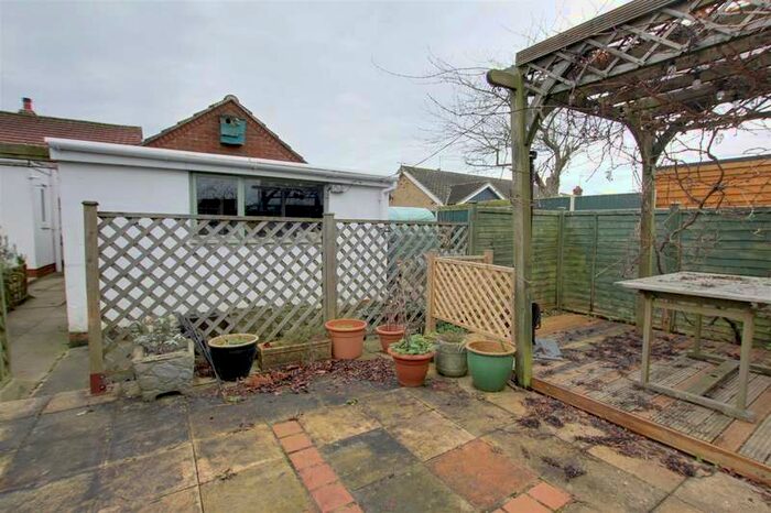 2 Bedroom Detached Bungalow For Sale In Station Road, Willoughby, LN13