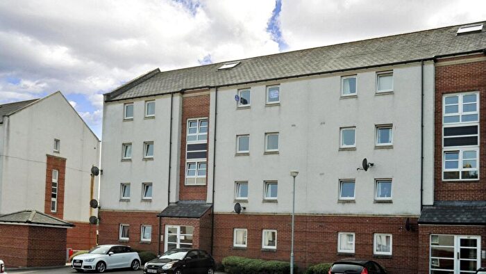 2 Bedroom Flat To Rent In Holland Street, Aberdeen, AB25