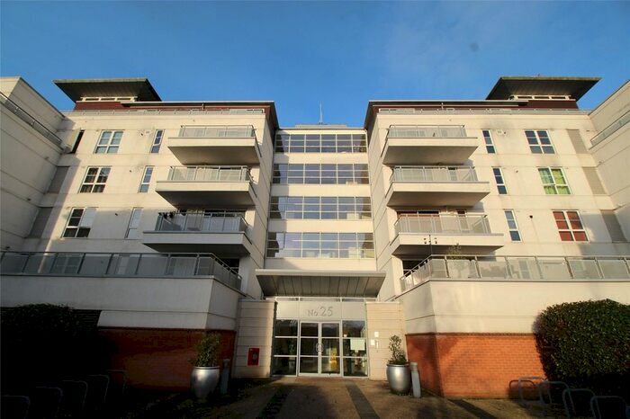 2 Bedroom Flat To Rent In Watkin Road, Leicester, Leicestershire, LE2