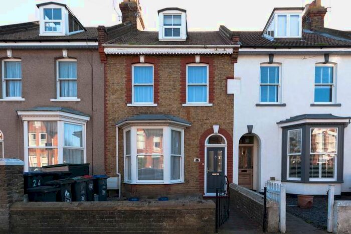4 Bedroom Terraced House To Rent In Queens Gardens, Herne Bay, CT6