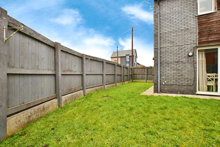 3 Bedroom End Of Terrace House For Sale In Epsom Avenue, Sale, Greater Manchester, M33
