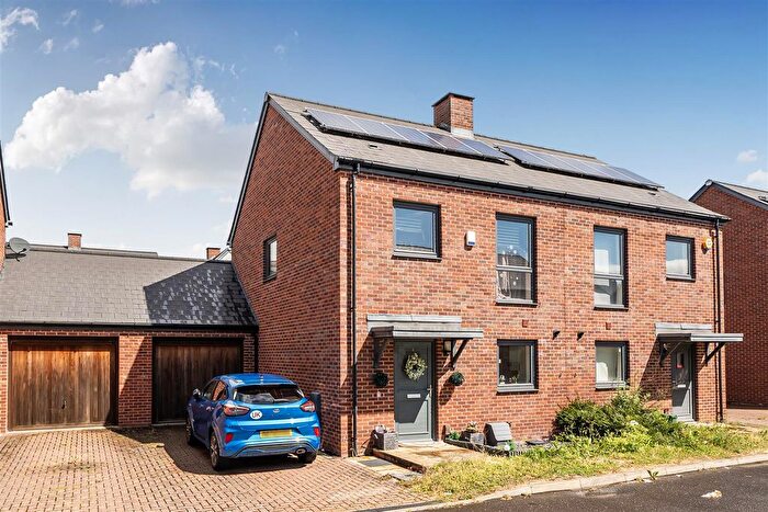 3 Bedroom Semi-Detached House For Sale In Fowler Way, Uxbridge, UB10