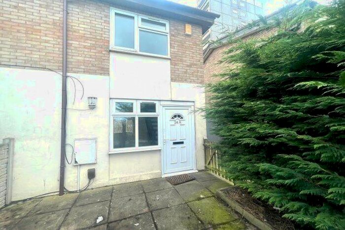 2 Bedroom Property To Rent In Garretts Walk, Birmingham, B14
