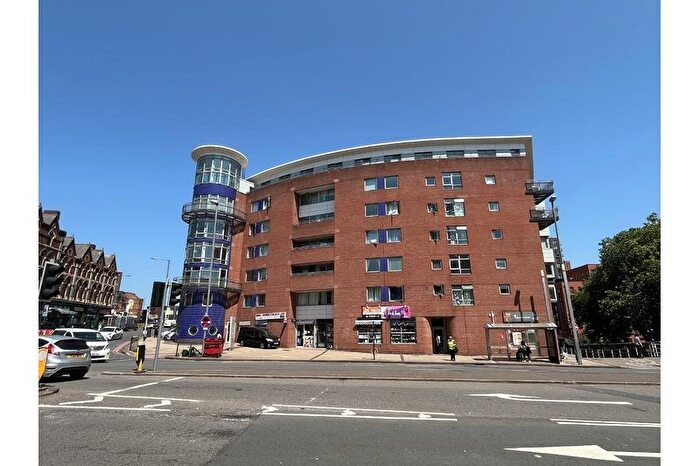 2 Bedroom Flat For Sale In Old Snow Hill, City Centre, Birmingham, B4