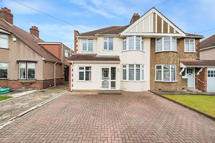 3 Bedroom Semi Detached House For Sale In Harland Avenue, Sidcup, DA15