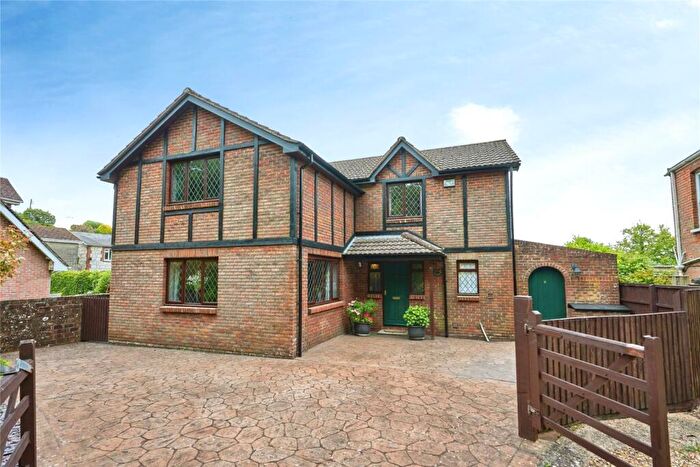 4 Bedroom Detached House For Sale In The Mall, Brading, Isle Of Wight, PO36