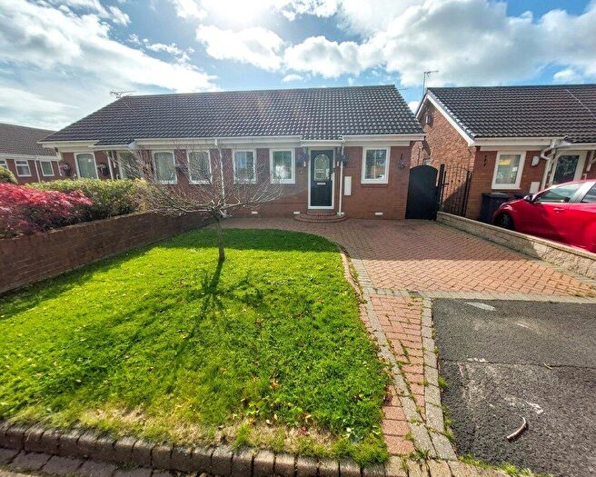 2 Bedroom Bungalow For Sale In Falcon Way, South Shields, Tyne And Wear, NE34