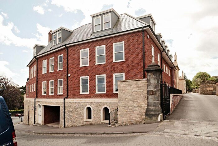 3 Bedroom Town House For Sale In Old School Close | Redland, BS6