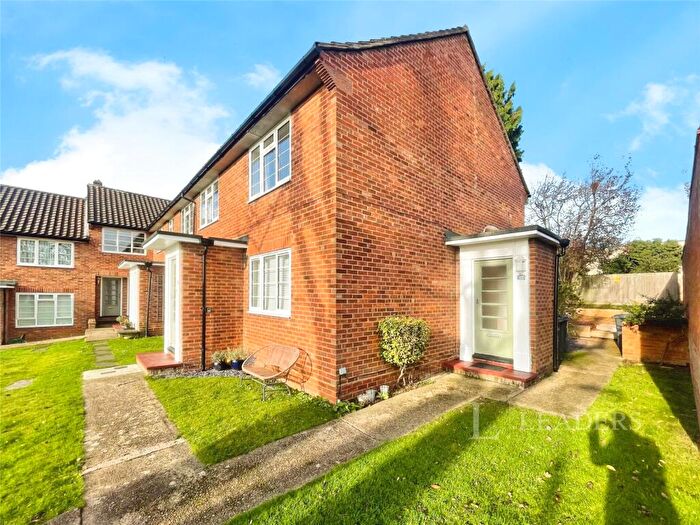 2 Bedroom House To Rent In The Lawns, Mount Pleasant, St Albans, AL3