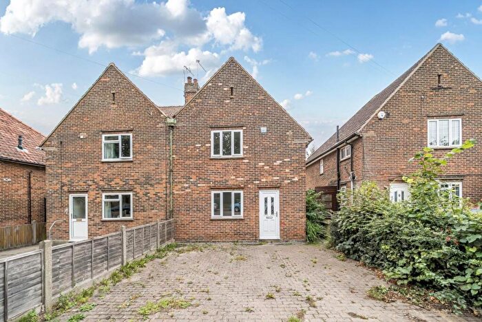 3 Bedroom Semi-Detached House For Sale In Forty Acres Road, Canterbury, CT2