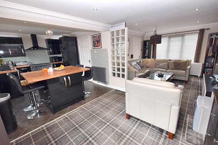 3 Bedroom Terraced House For Sale In Butterbowl Drive, Leeds, West Yorkshire, LS12