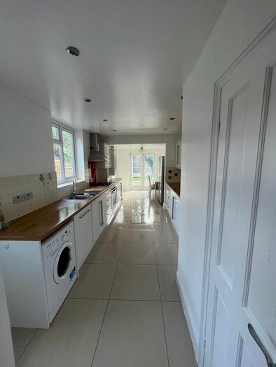 3 Bedroom End Of Terrace House To Rent In Malvern Road, London, E11