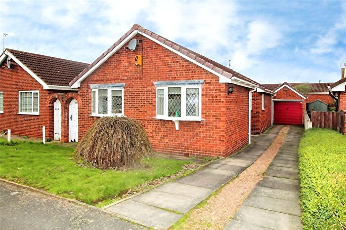3 Bedroom Bungalow To Rent In Meadowfield Road, Barnby Dun, Doncaster, South Yorkshire, DN3