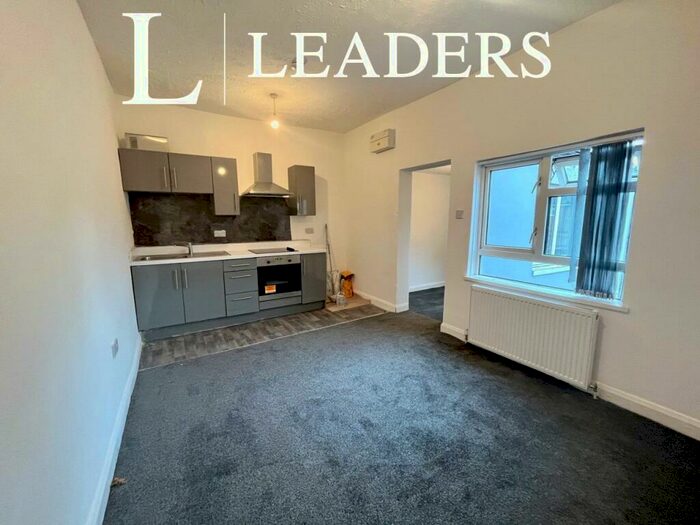 Studio To Rent In Flat Green Lane, B9