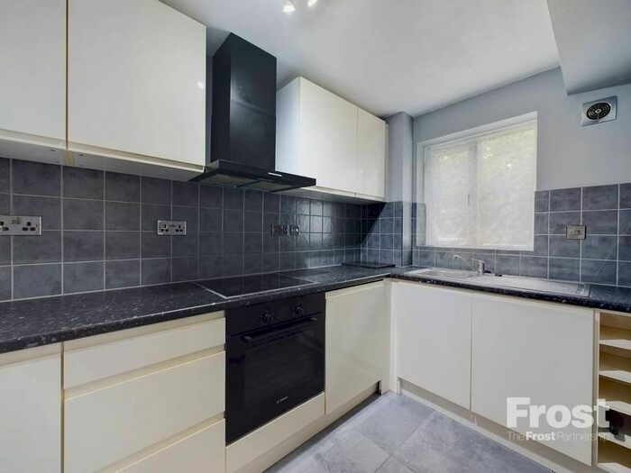 1 Bedroom Flat To Rent In Redford Close, Feltham, TW13