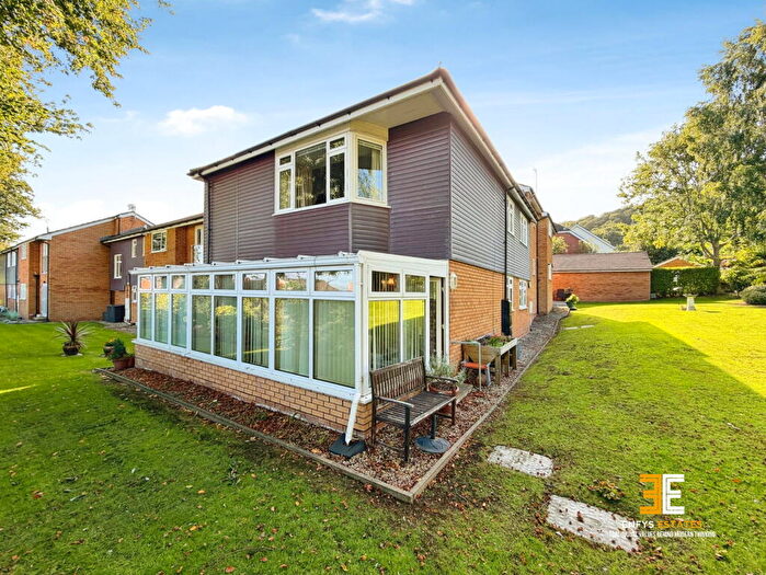 2 Bedroom Flat For Sale In Woodlea Gardens, Ebberston Road West, Rhos On Sea, LL28