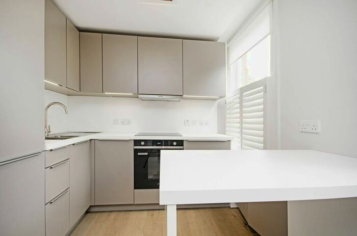 2 Bedroom Flat To Rent In Chandos Road, Willesden Green, London, NW2