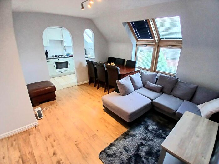 2 Bedroom Flat To Rent In Cleveland Way, Stevenage, SG1