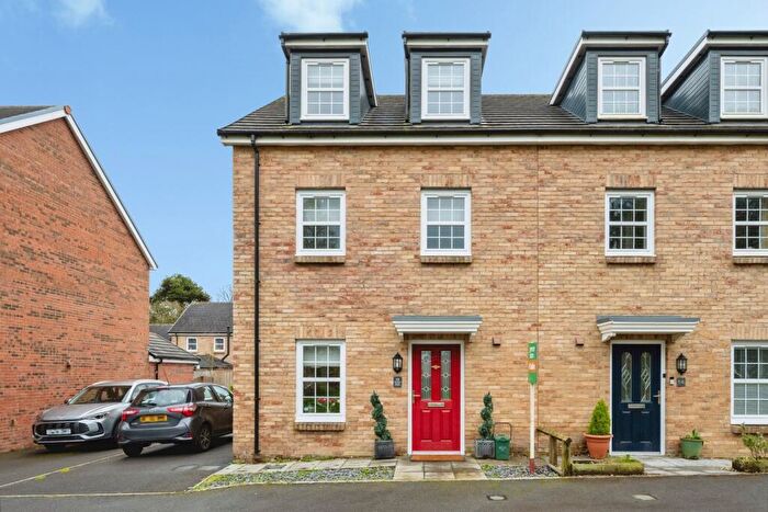 4 Bedroom Semi Detached House For Sale In Mansion Gardens, Penllergaer, Swansea, SA4