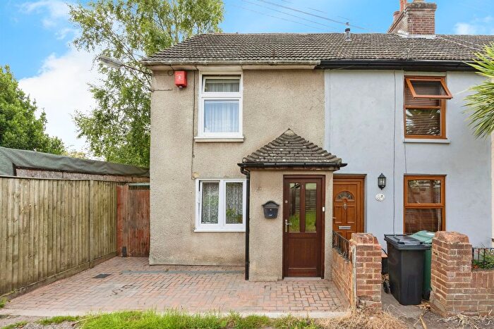 3 Bedroom End Of Terrace House For Sale In Sydney Street, Ashford, TN23