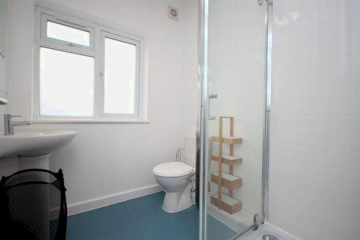 Studio To Rent In Long Drive, Acton, W3