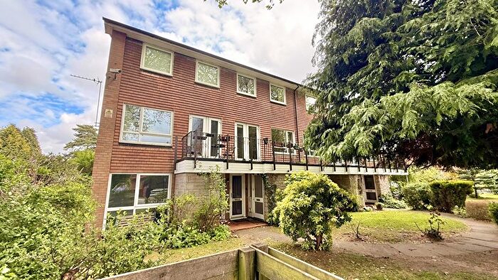2 Bedroom Maisonette For Sale In St. Agnes Road, Moseley, Birmingham, B13