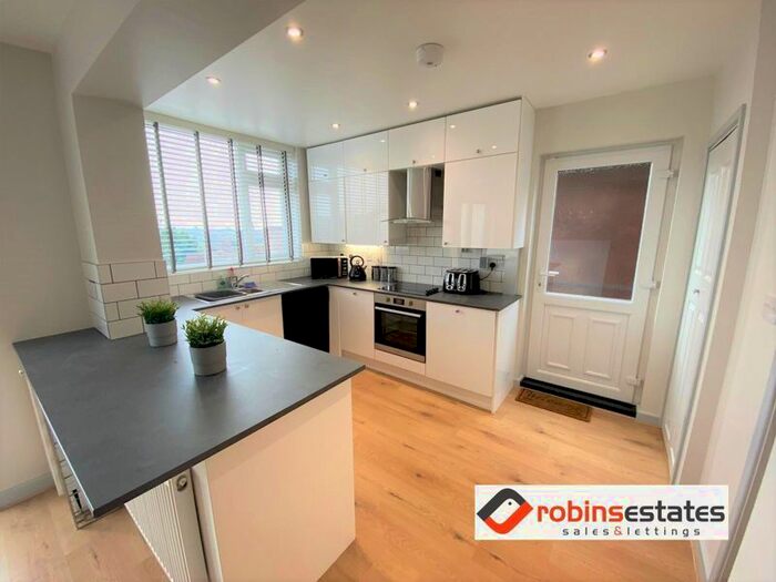 3 Bedroom Semi-Detached House To Rent In Hillview Road, Carlton, Nottingham, NG4